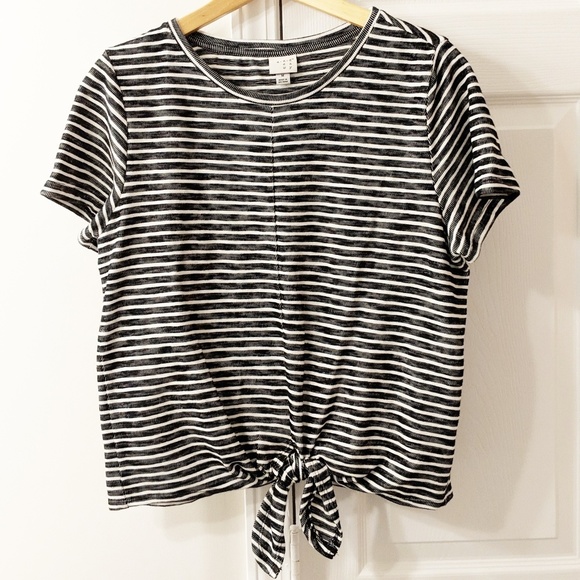 a new day Tops - A New Day Striped Short Sleeve Knotted Top